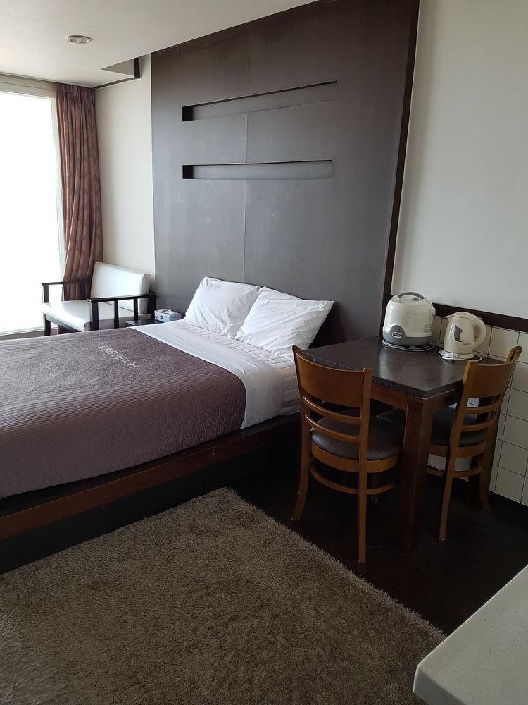 Pine Beach Yangyang Exterior foto
