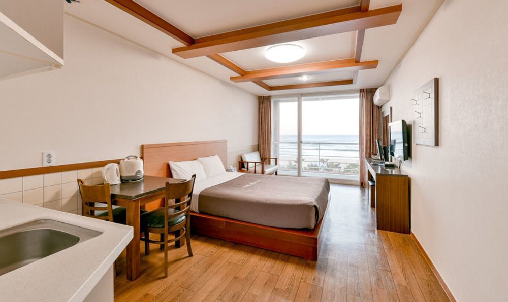 Pine Beach Yangyang Exterior foto