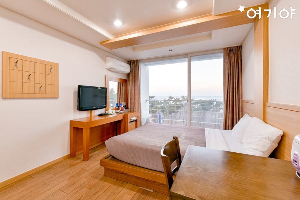 Pine Beach Yangyang Exterior foto